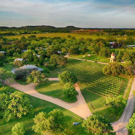 Barons Creekside Resort Fredericksburg Exteriör bild