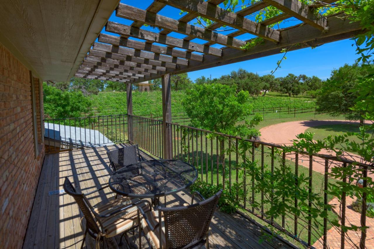 Barons Creekside Resort Fredericksburg Exteriör bild