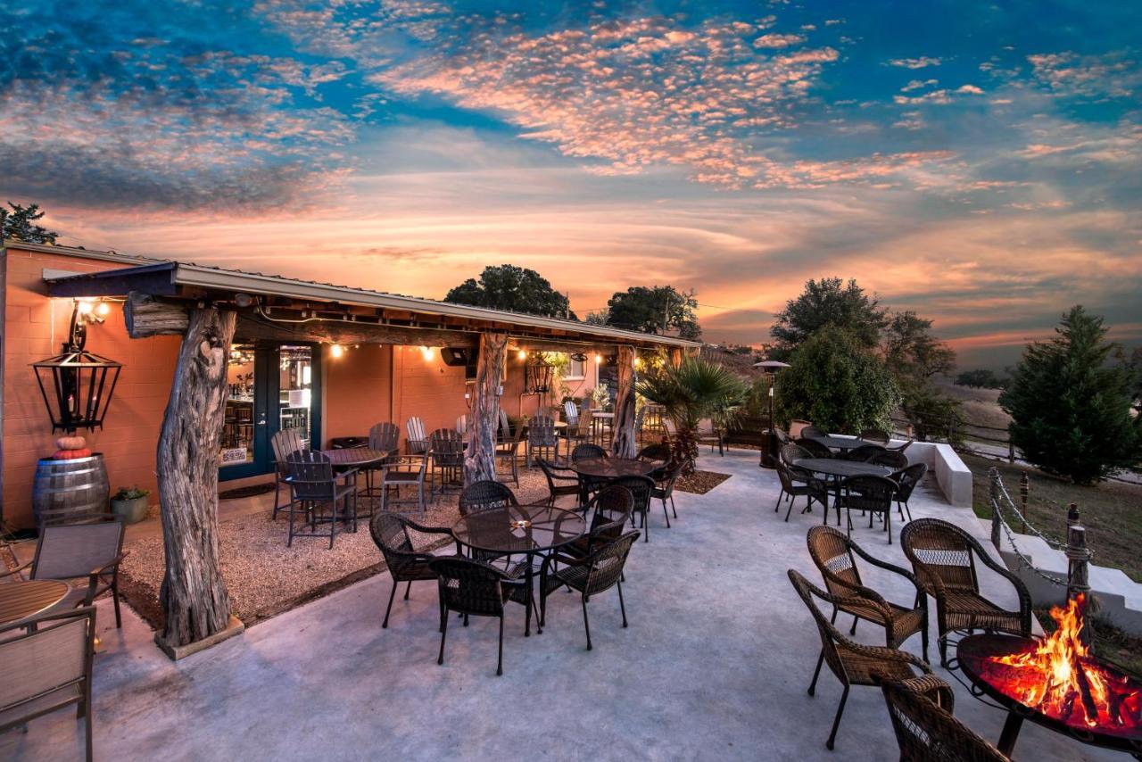 Barons Creekside Resort Fredericksburg Exteriör bild