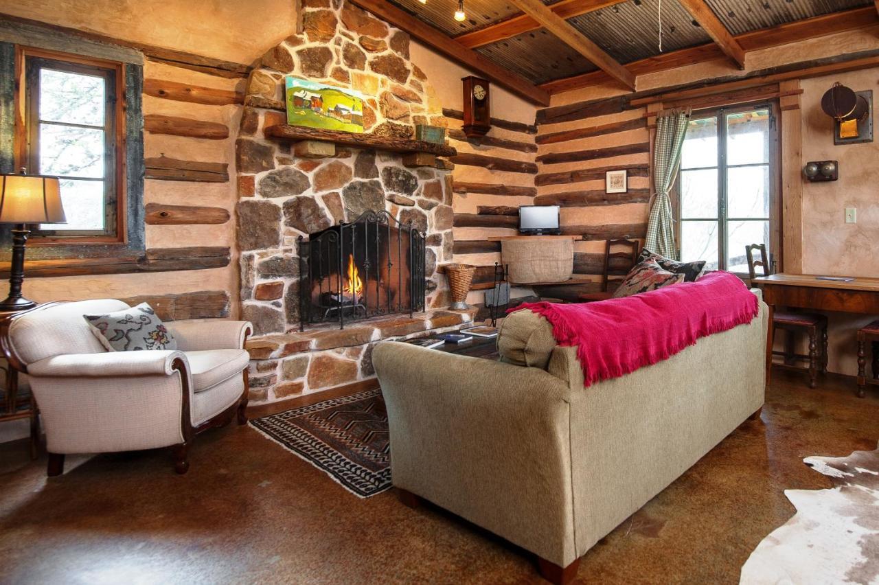 Barons Creekside Resort Fredericksburg Exteriör bild